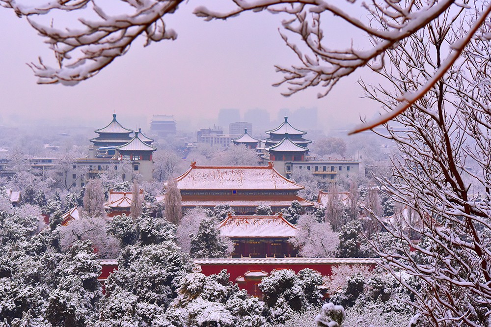 雪撒寿皇殿 韩家川军休所 梁平 摄.jpg